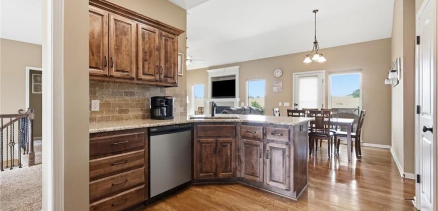 10019 N Lister Avenue, Kansas City, MO 64156