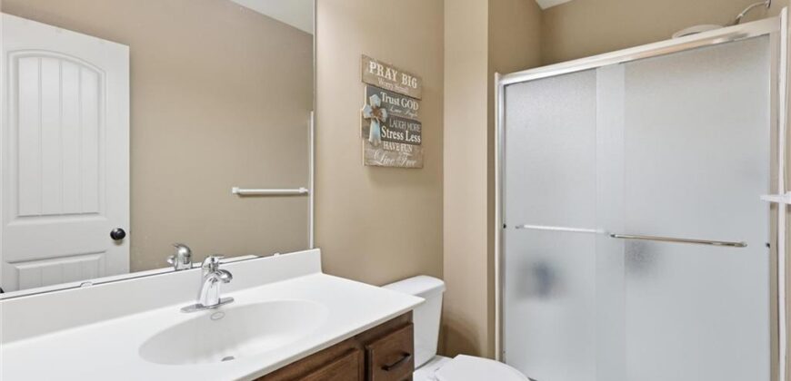 10019 N Lister Avenue, Kansas City, MO 64156