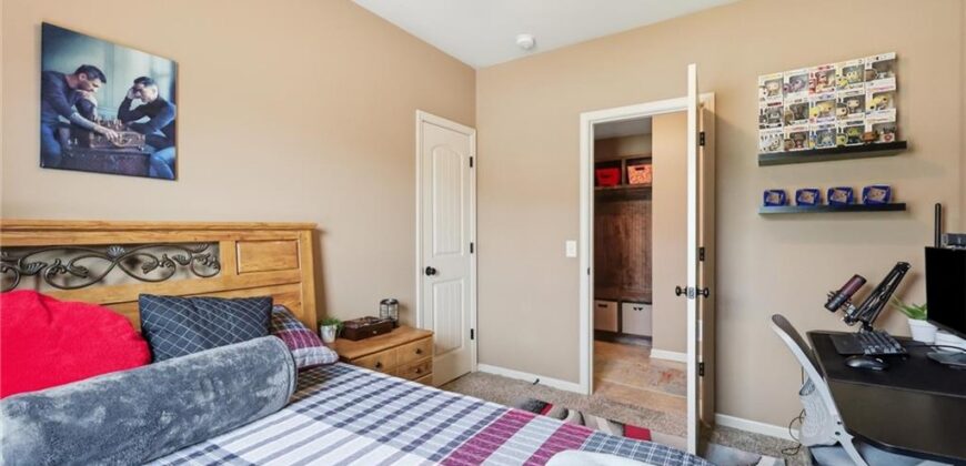 10019 N Lister Avenue, Kansas City, MO 64156