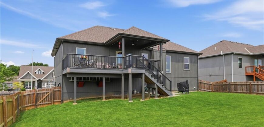 10019 N Lister Avenue, Kansas City, MO 64156