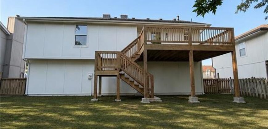 10624 N Wallace Avenue, Kansas City, MO 64157