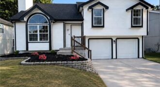 10624 N Wallace Avenue, Kansas City, MO 64157
