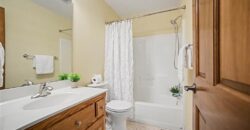 2004 NE 196th Place, Smithville, MO 64089