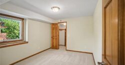 2004 NE 196th Place, Smithville, MO 64089