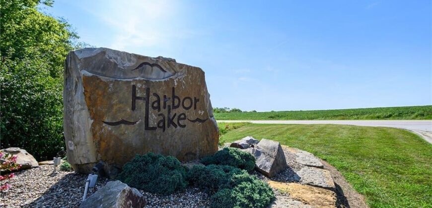 2004 NE 196th Place, Smithville, MO 64089
