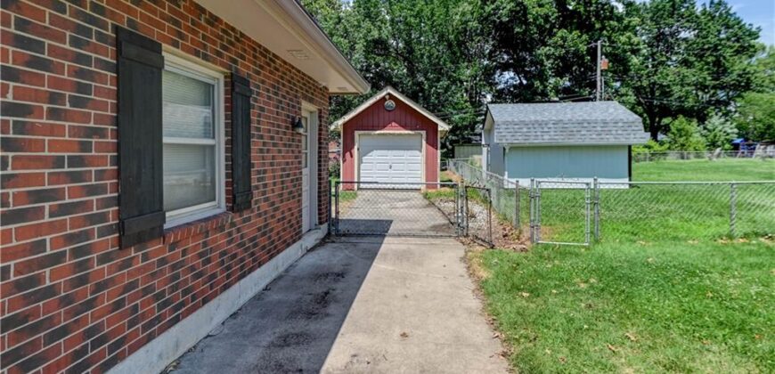 2400 NW 86th Terrace, Kansas City, MO 64154