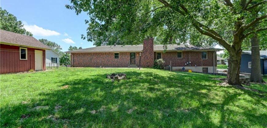 2400 NW 86th Terrace, Kansas City, MO 64154