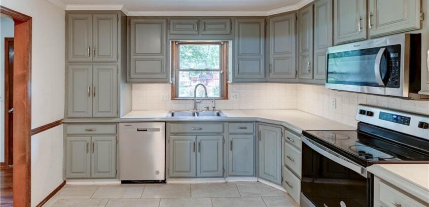 2400 NW 86th Terrace, Kansas City, MO 64154