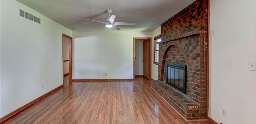 2400 NW 86th Terrace, Kansas City, MO 64154