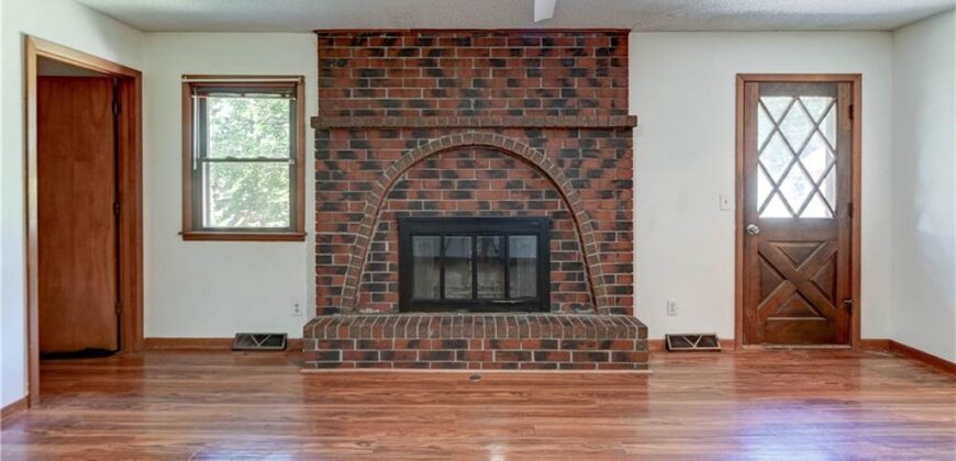 2400 NW 86th Terrace, Kansas City, MO 64154