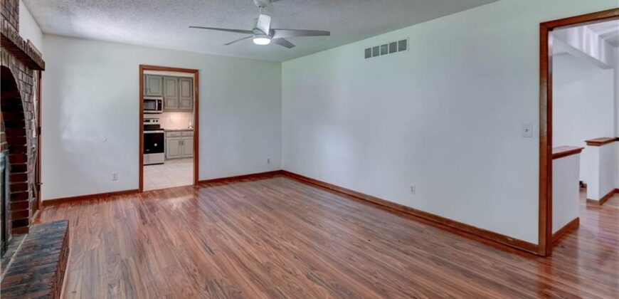 2400 NW 86th Terrace, Kansas City, MO 64154