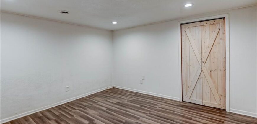 2400 NW 86th Terrace, Kansas City, MO 64154