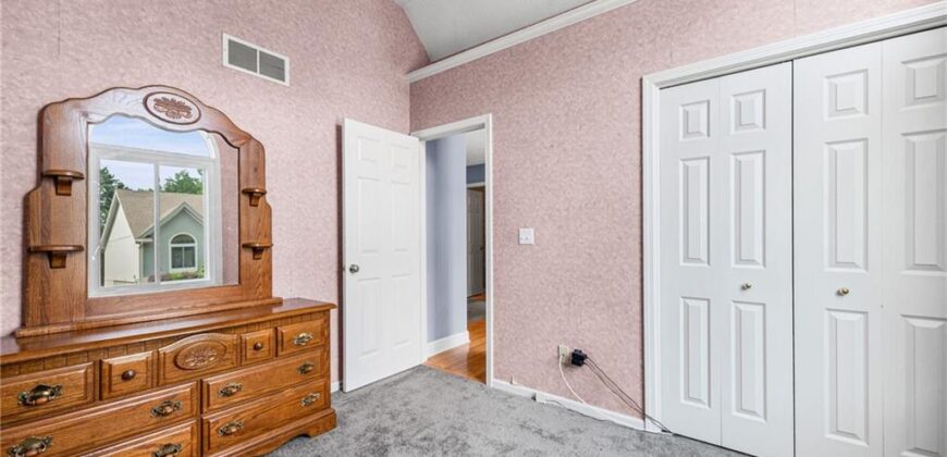 4715 NW 59th Court, Kansas City, MO 64151