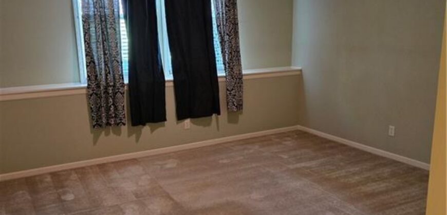 9119 N Garfield Avenue, Kansas City, MO 64155
