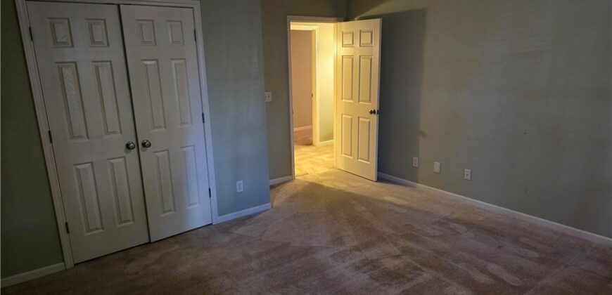 9119 N Garfield Avenue, Kansas City, MO 64155