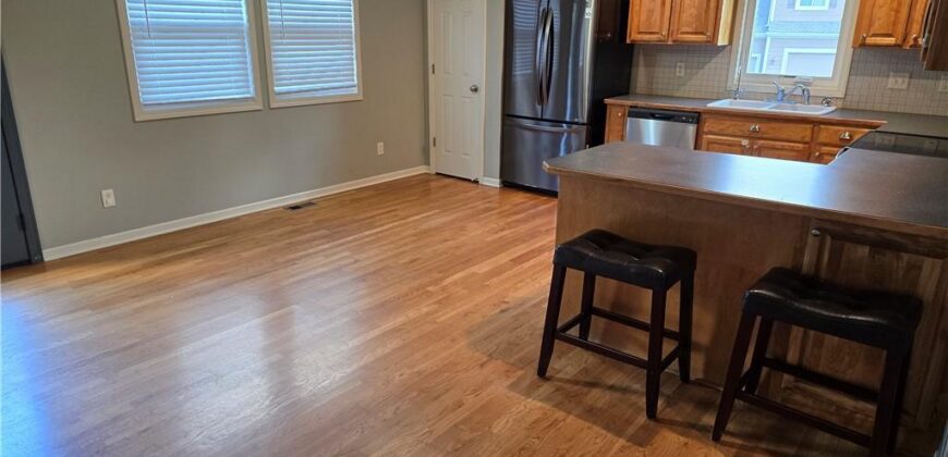 9119 N Garfield Avenue, Kansas City, MO 64155