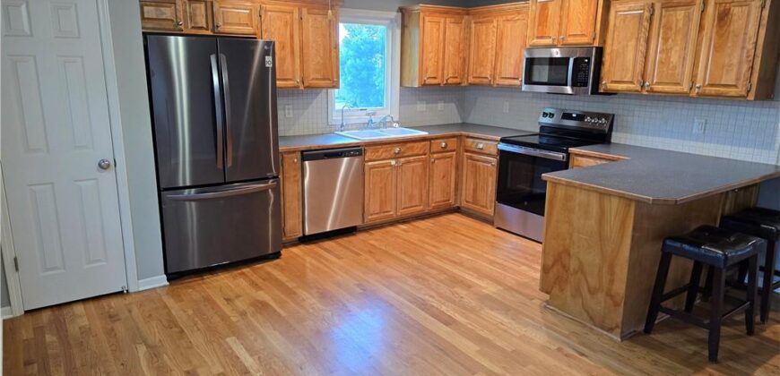 9119 N Garfield Avenue, Kansas City, MO 64155