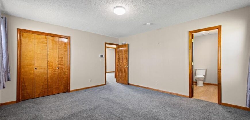 5836 N Indiana Avenue, Gladstone, MO 64119