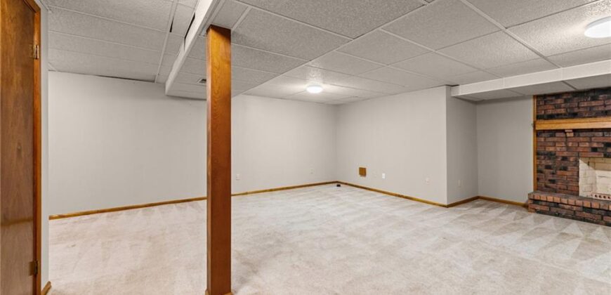 5836 N Indiana Avenue, Gladstone, MO 64119