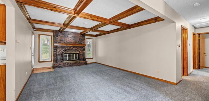 5836 N Indiana Avenue, Gladstone, MO 64119