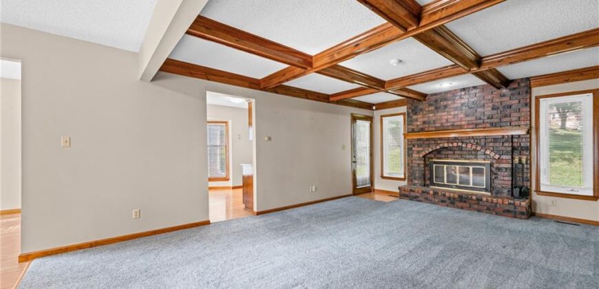5836 N Indiana Avenue, Gladstone, MO 64119