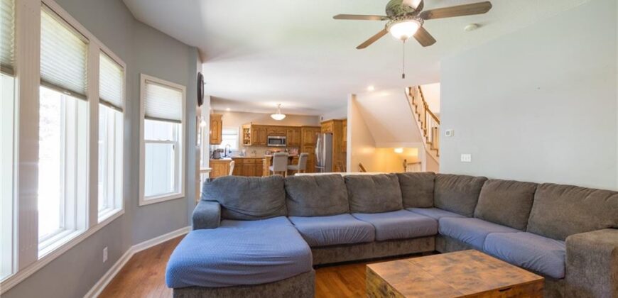 404 DONEGAL Drive, Smithville, MO 64089
