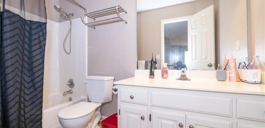 404 DONEGAL Drive, Smithville, MO 64089