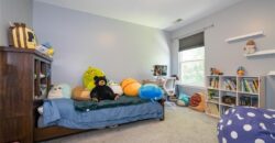 404 DONEGAL Drive, Smithville, MO 64089