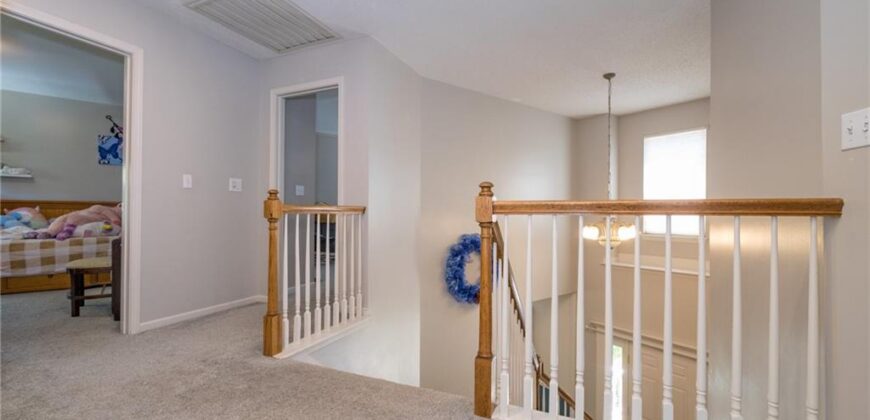404 DONEGAL Drive, Smithville, MO 64089