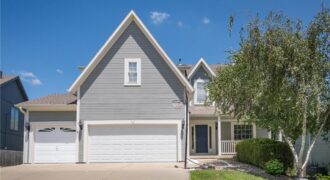 404 DONEGAL Drive, Smithville, MO 64089