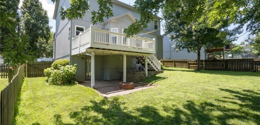 404 DONEGAL Drive, Smithville, MO 64089