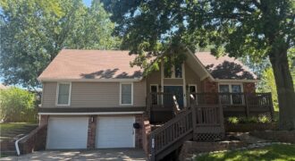 3105 NE 71st Street, Gladstone, MO 64119