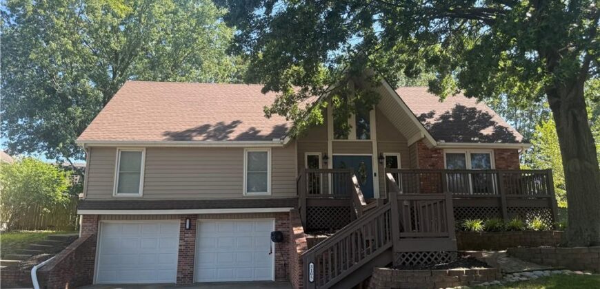 3105 NE 71st Street, Gladstone, MO 64119