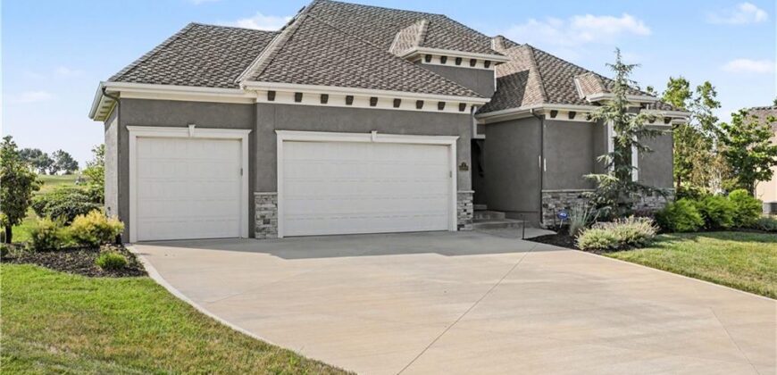 10008 N Revere Court, Kansas City, MO 64154