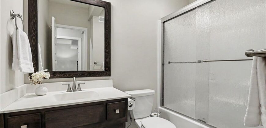 10008 N Revere Court, Kansas City, MO 64154