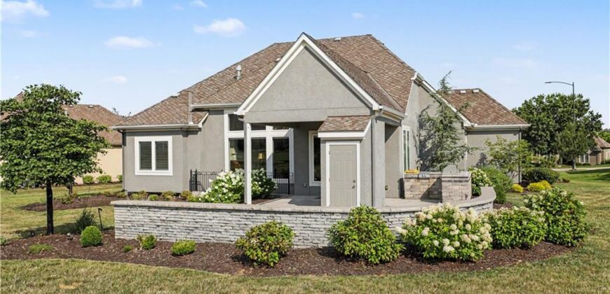 10008 N Revere Court, Kansas City, MO 64154