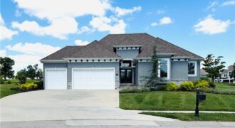 10008 N Revere Court, Kansas City, MO 64154