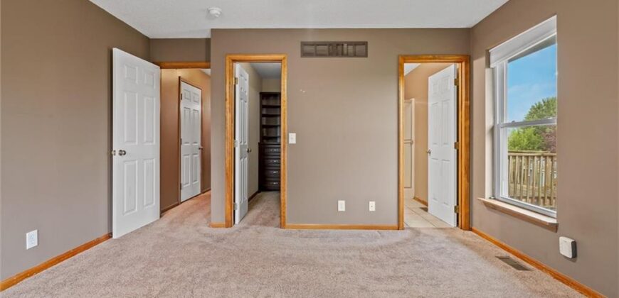 2227 W Ivory Circle, Excelsior Springs, MO 64024