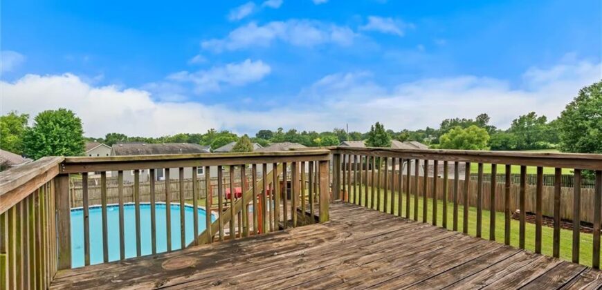 2227 W Ivory Circle, Excelsior Springs, MO 64024