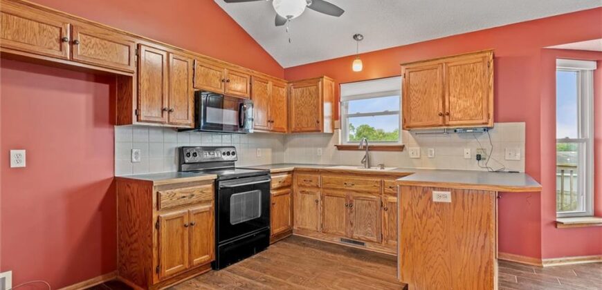 2227 W Ivory Circle, Excelsior Springs, MO 64024
