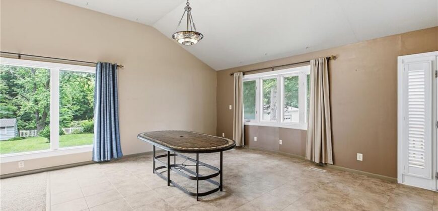 407 N Fairview Avenue, Liberty, MO 64068