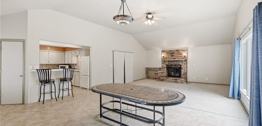 407 N Fairview Avenue, Liberty, MO 64068