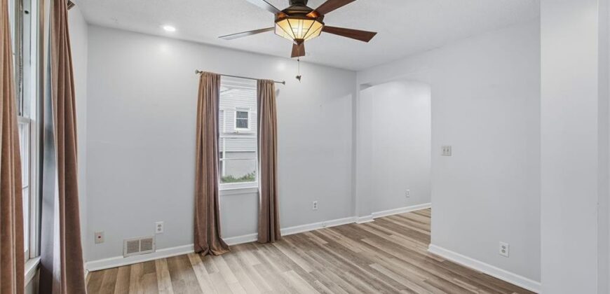 407 N Fairview Avenue, Liberty, MO 64068