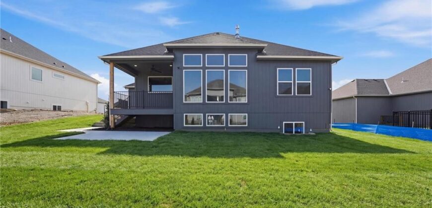 8216 NW 89th Terrace, Kansas City, MO 64153