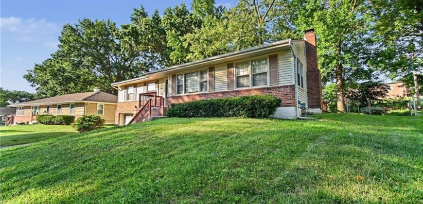 4630 NE Gladstone Avenue, Kansas City, MO 64117