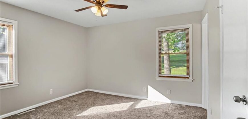 4630 NE Gladstone Avenue, Kansas City, MO 64117