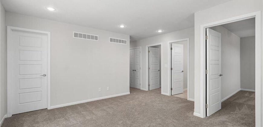 6925 NE 102nd Street, Kansas City, MO 64156