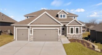 6925 NE 102nd Street, Kansas City, MO 64156