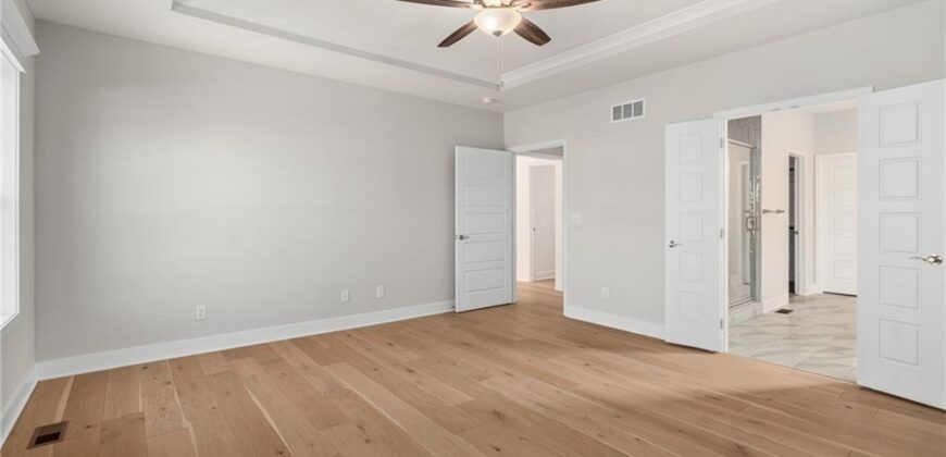 6925 NE 102nd Street, Kansas City, MO 64156