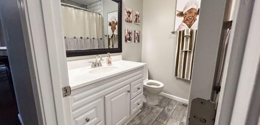 6619 NW Sioux Drive, Kansas City, MO 64152